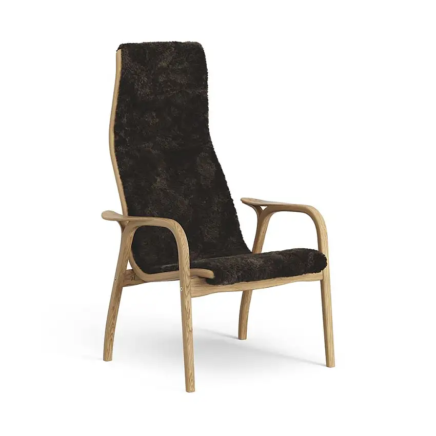 Swedese Lamino Sessel SH: 41 cm – Eiche Naturlack/Espresso-Schaffell