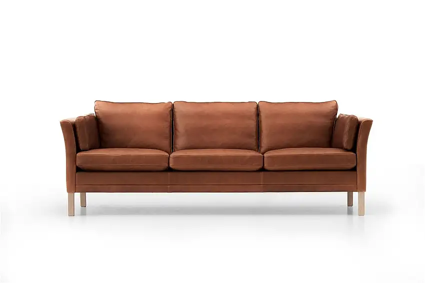 Mogens Hansen MH 2225 2-Personen-Sofa L: 154 cm – Cognacfarbenes Premium-Leder / lackierte Buche