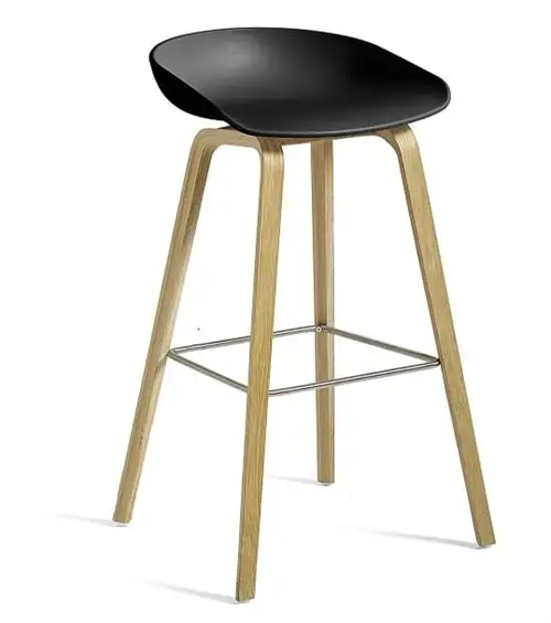 HAY AAS32 ECO Barhocker Low SH: 64 cm – Auf Wasserbasis lackiertes Eichenfurnier / ECO Schwarz / Fußstütze Edelstahl