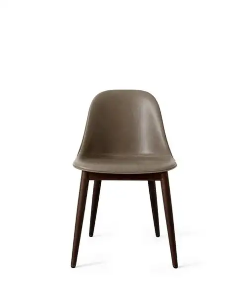 Audo Copenhagen Harbour Side Dining Chair SH: 45 cm – Dakar 0311 / Gestell aus dunkel gebeizter Eiche