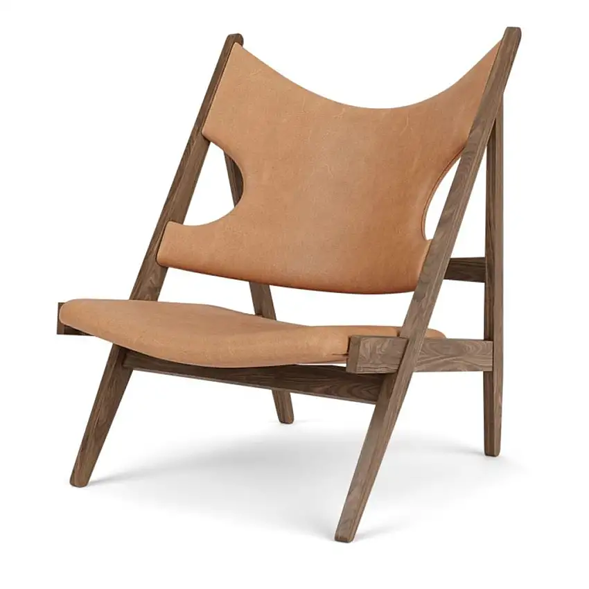 Audo Copenhagen Strick-Loungesessel – Walnuss/Dunes Camel Leder