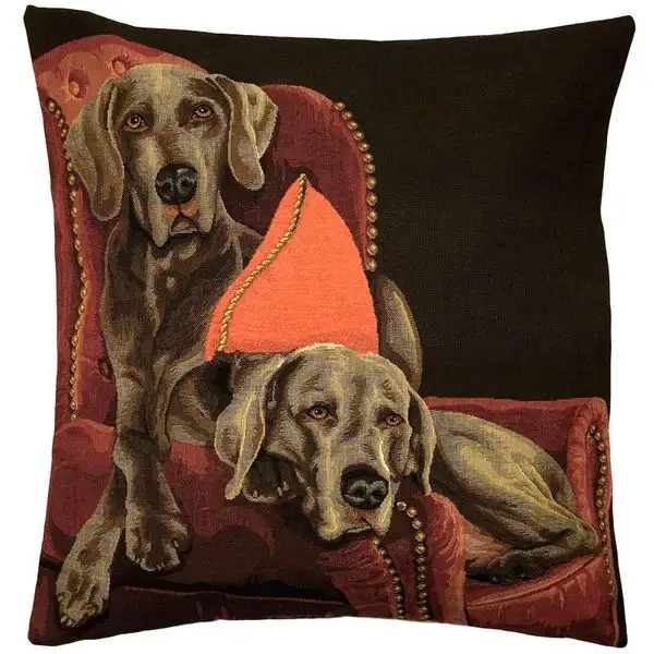 Kissenhülle Gobelin Weimaraner auf rotem Sessel