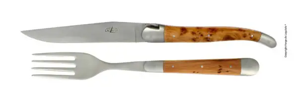 Couteau de table et fourchette satinés en genévrier