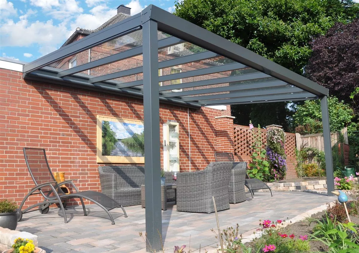 Gardendreams Expert Plus Edition Terrassenüberdachung Breite 900 cm inkl. 8 mm Glas Eindeckung (klar)