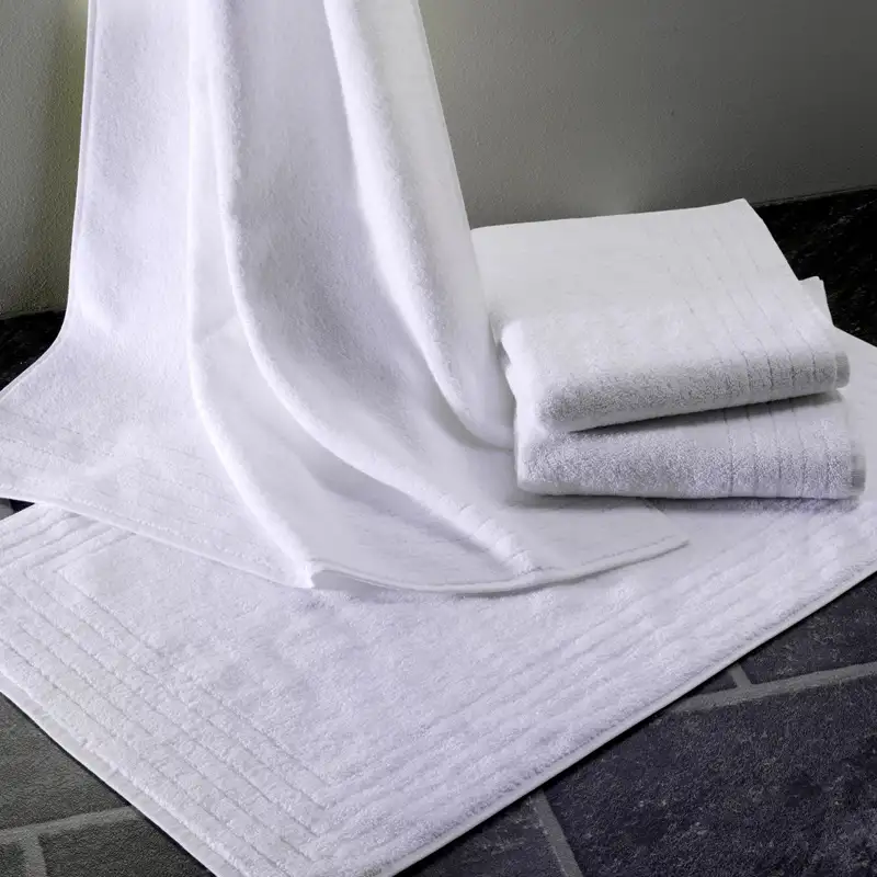 Luxor - Zwirnfrottier m. Streifenbordüre, 600 g/ m²